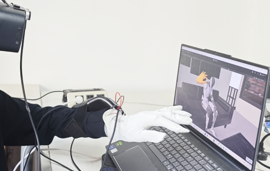 Flexible Wearable Haptic Device